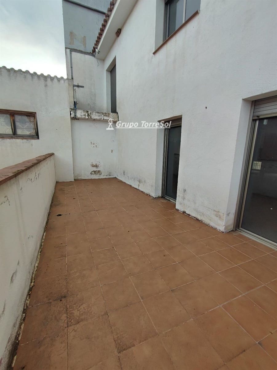 6 quarto Restaurante/Bar para venda em La Bisbal del Penedes - 210 000 € (Ref: 9552550)