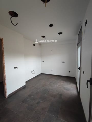 6 quarto Restaurante/Bar para venda em La Bisbal del Penedès - 210 000 € (Ref: 9552550)