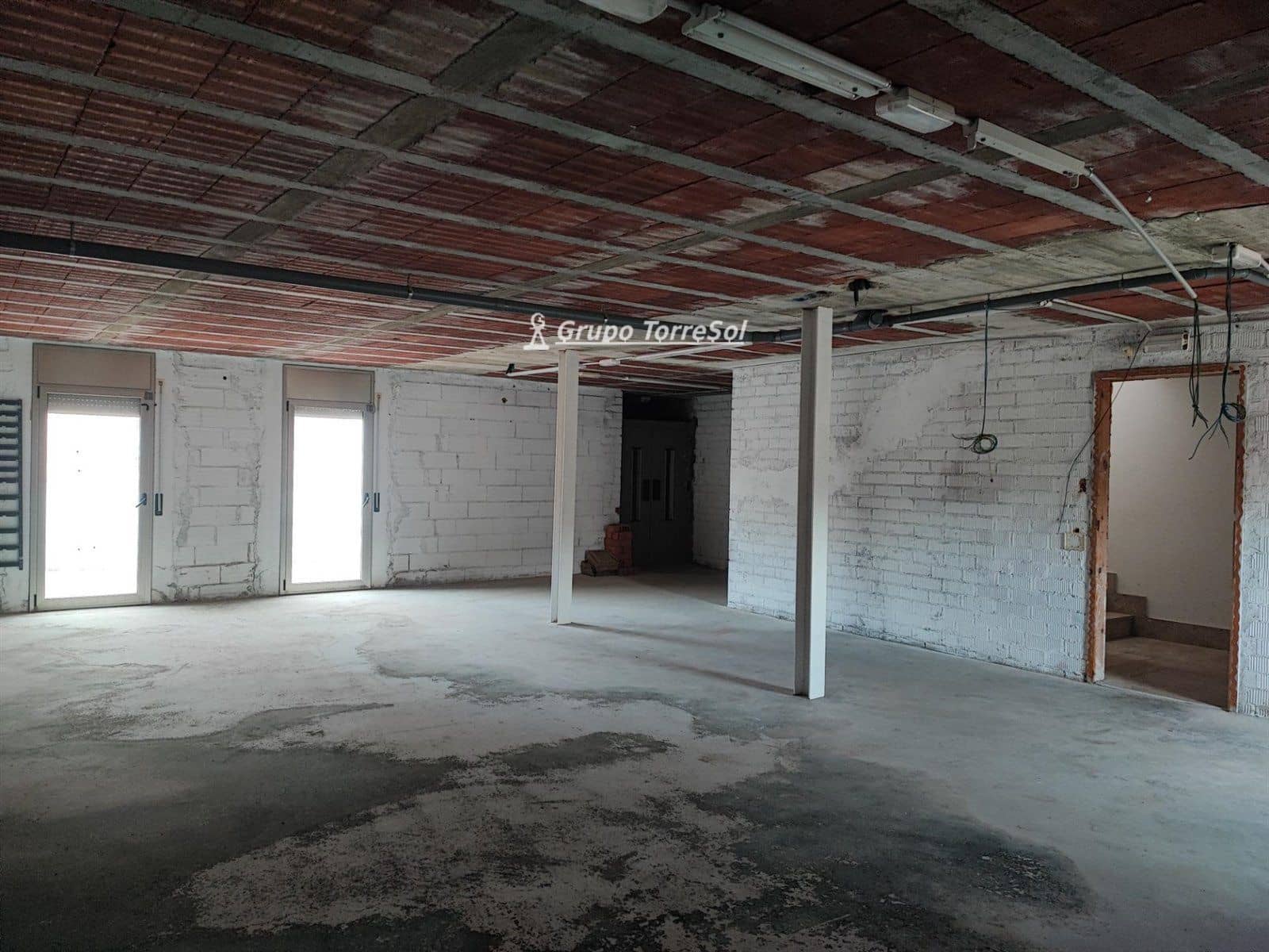 6 quarto Restaurante/Bar para venda em La Bisbal del Penedes - 210 000 € (Ref: 9552550)