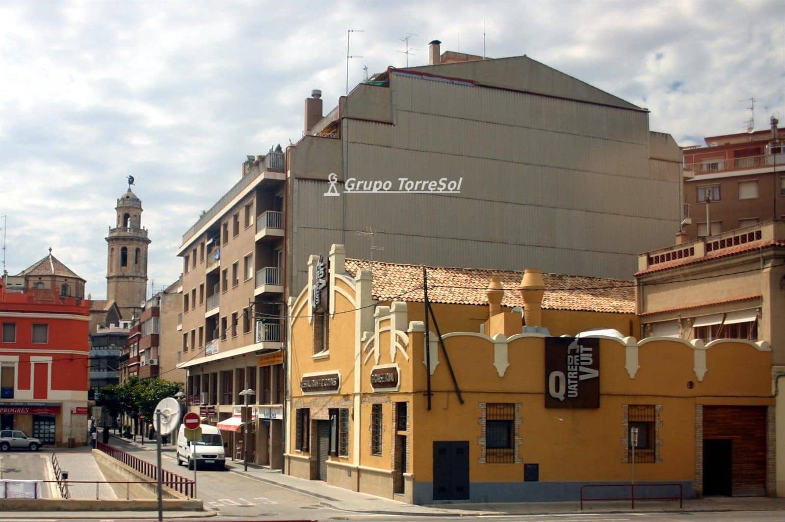 Piso de 4 habitaciones en El Vendrell en venta con garaje - 196.000 € (Ref: 9552551)