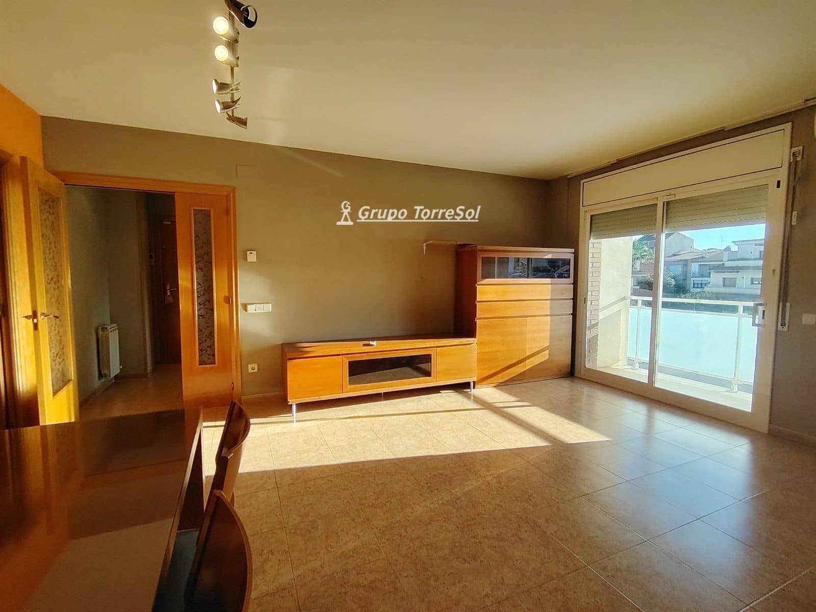 Piso de 4 habitaciones en El Vendrell en venta con garaje - 196.000 € (Ref: 9552551)