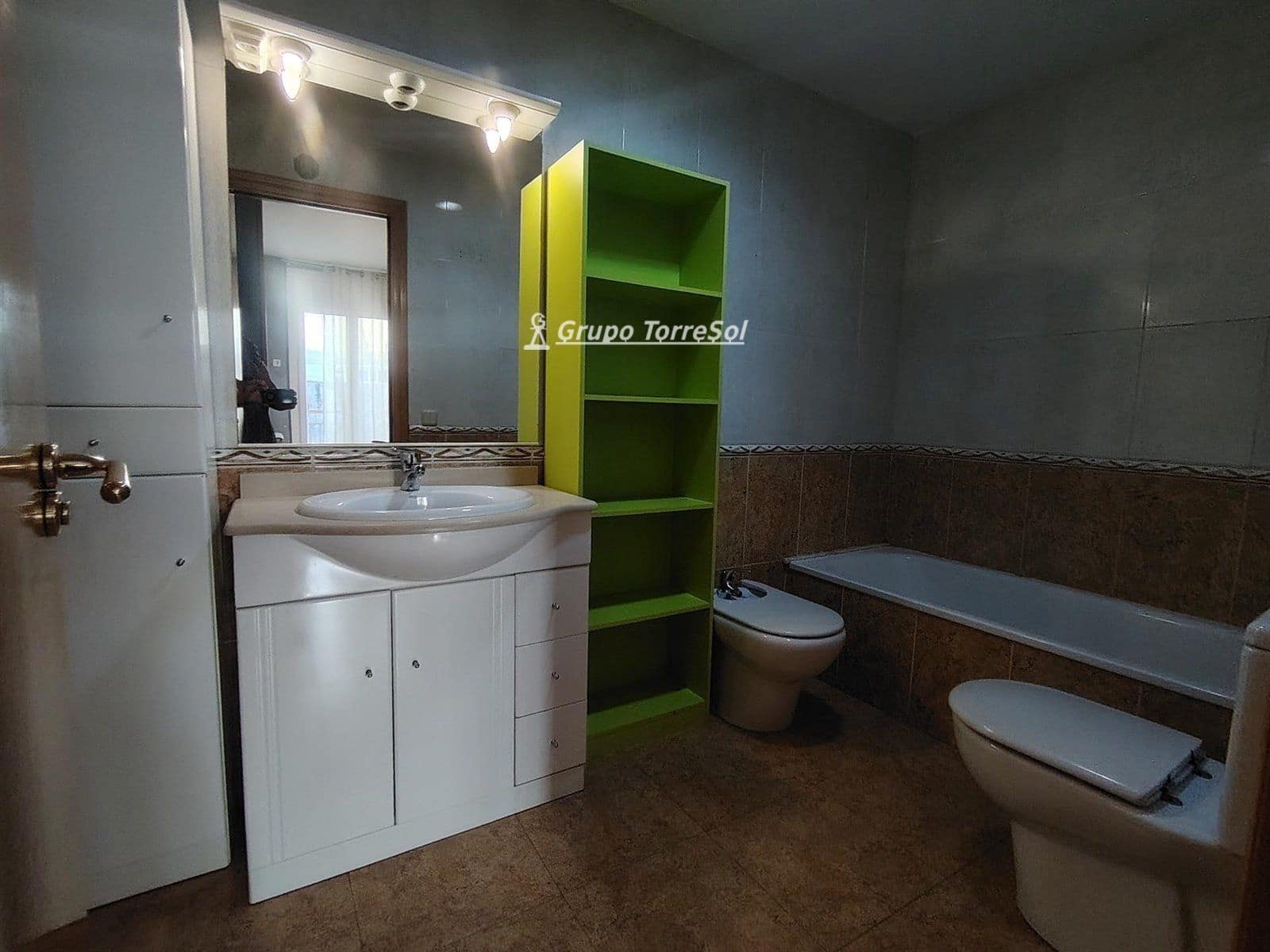 Piso de 4 habitaciones en El Vendrell en venta con garaje - 196.000 € (Ref: 9552551)