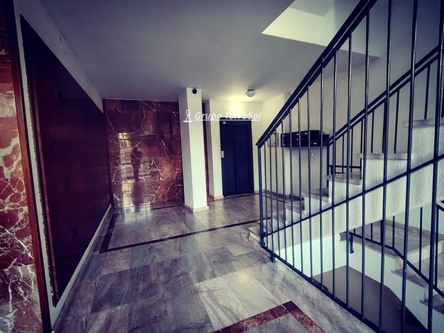 4 slaapkamer Flat te koop in El Vendrell - € 189.000 (Ref: 9552553)