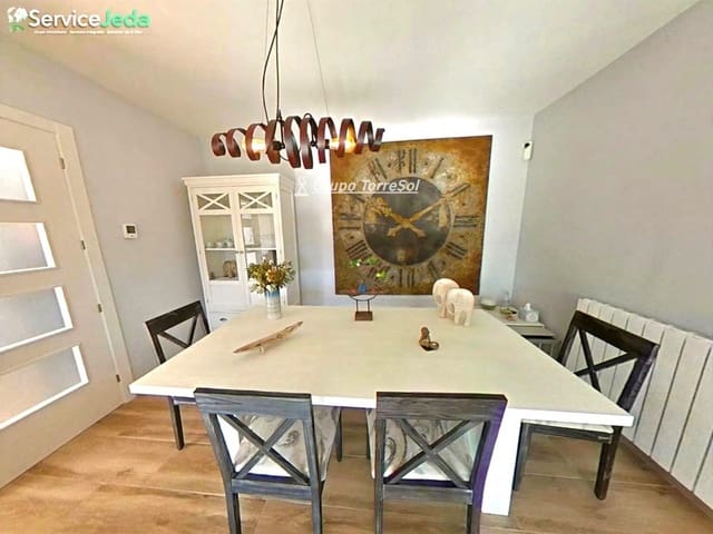 3 bedroom Villa for sale in Banyeres del Penedès - € 320,000 (Ref: 9552555)