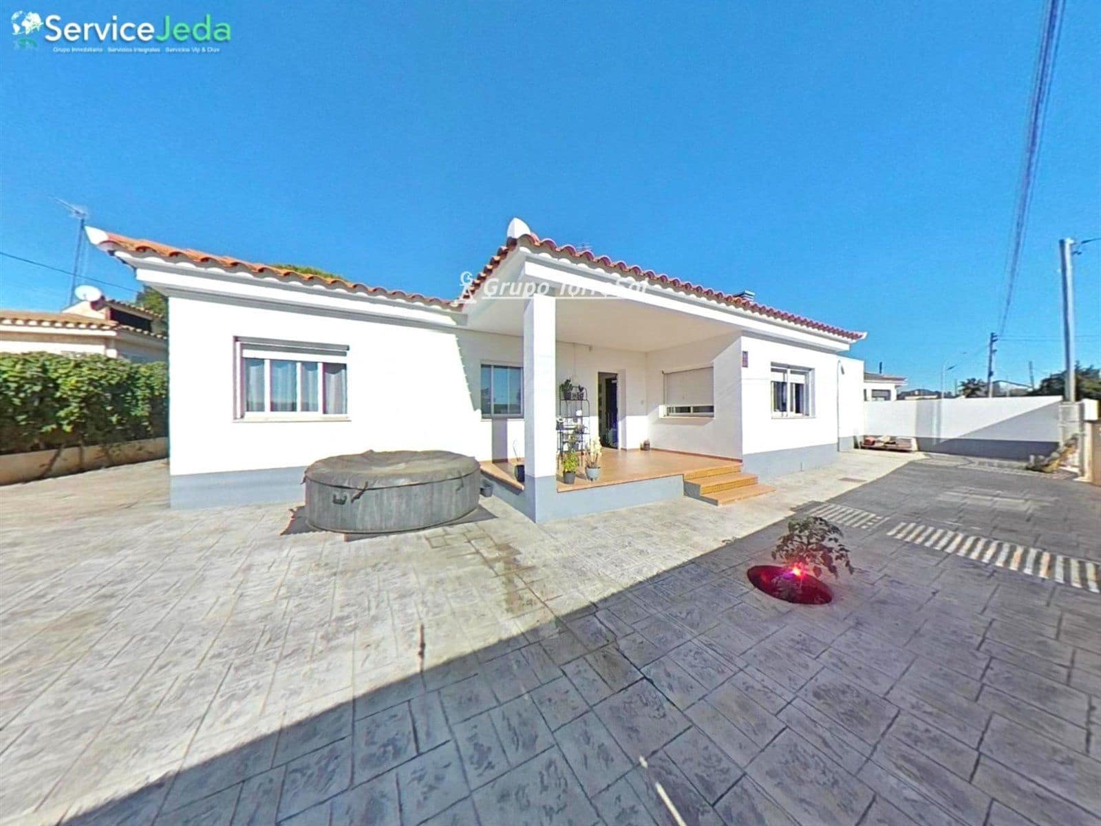 3 bedroom Villa for sale in Banyeres del Penedes - € 320,000 (Ref: 9552555)