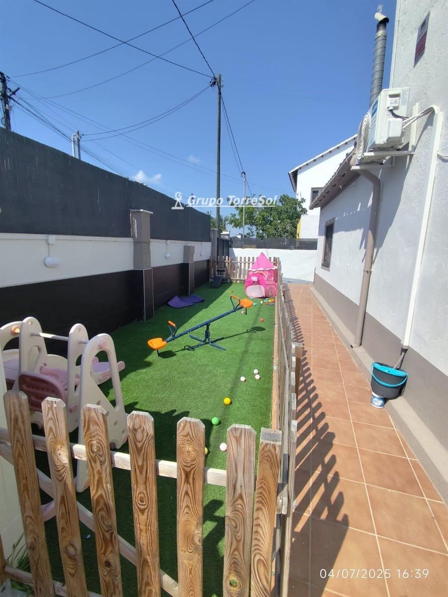 2 soveværelse Villa til salg i Santa Oliva - € 190.000 (Ref: 9552561)