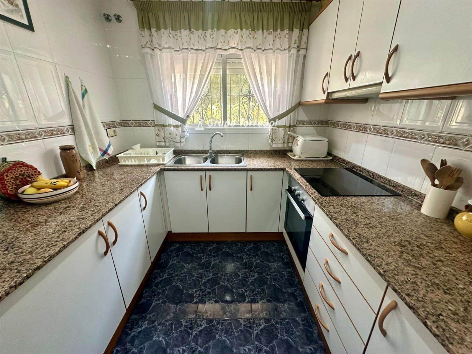 3 slaapkamer Villa te koop in El Vendrell met zwembad garage - € 315.000 (Ref: 9552562)