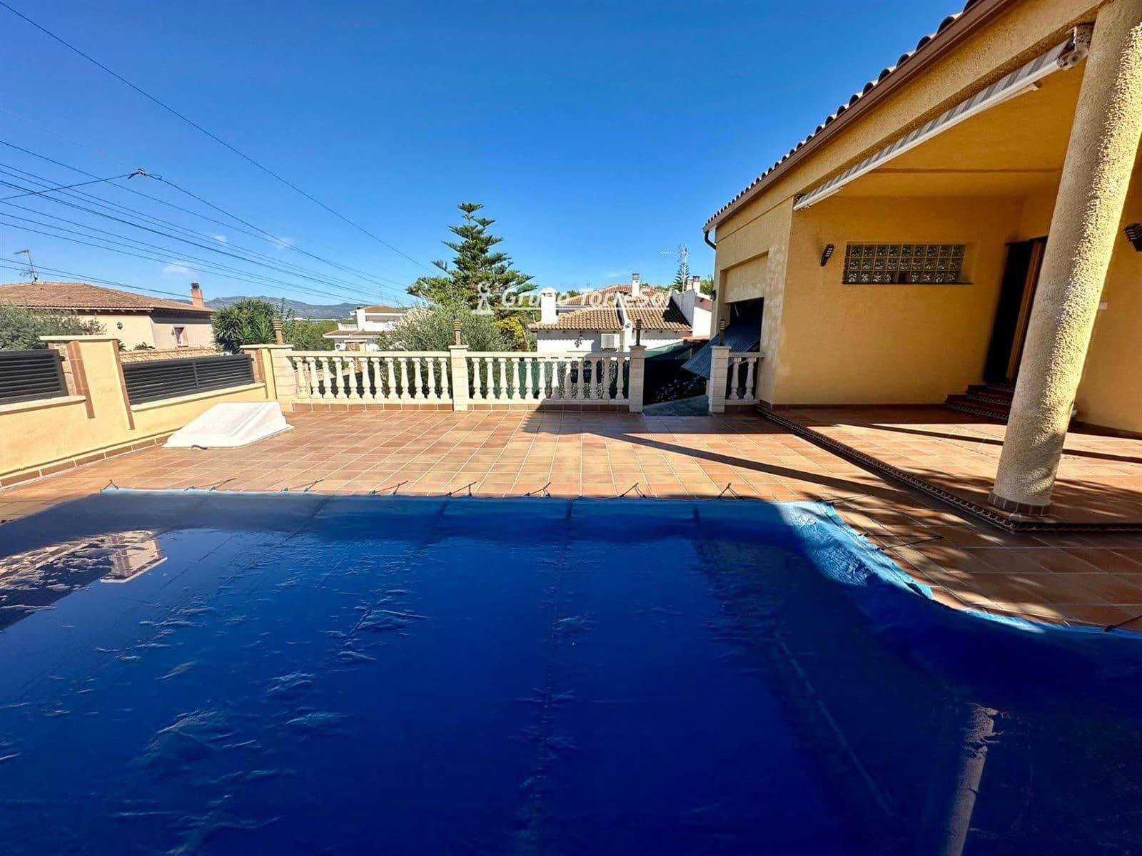 3 slaapkamer Villa te koop in El Vendrell met zwembad garage - € 315.000 (Ref: 9552562)