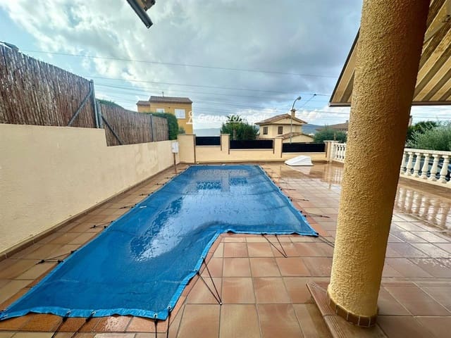 3 slaapkamer Villa te koop in El Vendrell met zwembad garage - € 315.000 (Ref: 9552562)