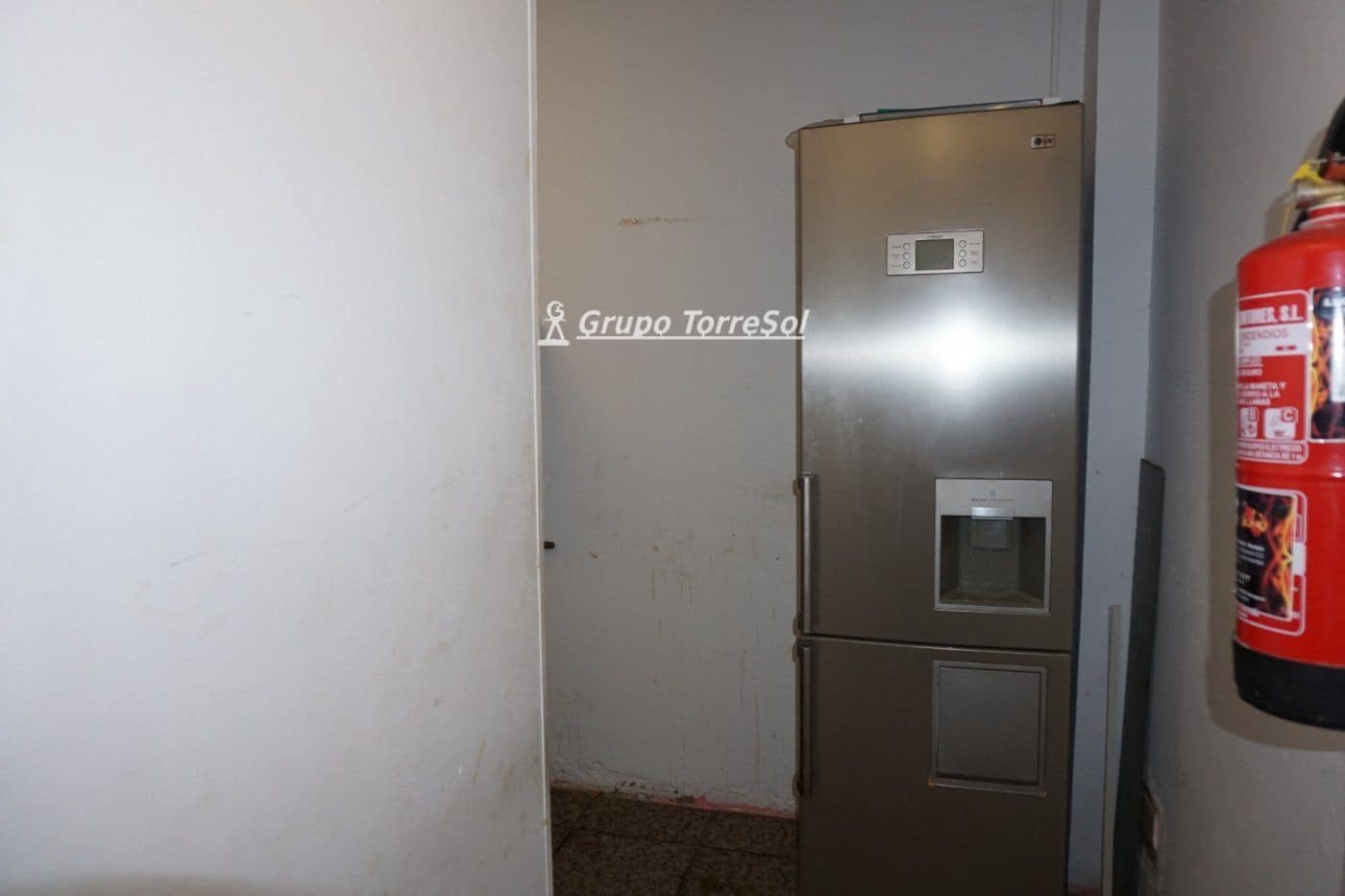 Erhverv til salg i Tarragona by - € 100.000 (Ref: 9552568)