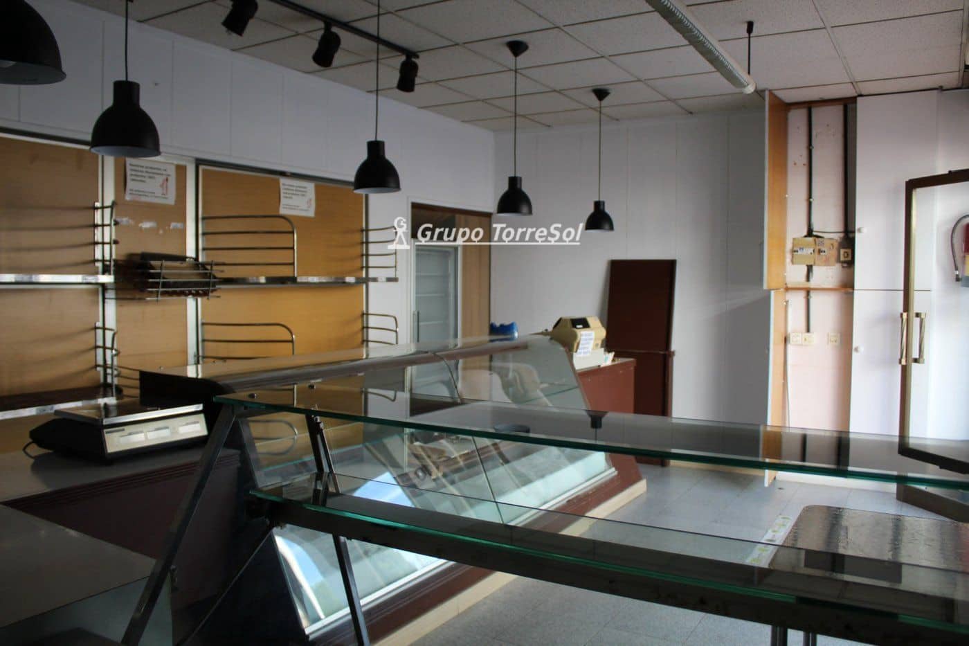 Commercieel te koop in El Vendrell - € 85.000 (Ref: 9552569)