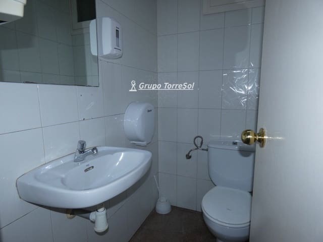 Commercieel te koop in El Vendrell - € 157.500 (Ref: 9552582)