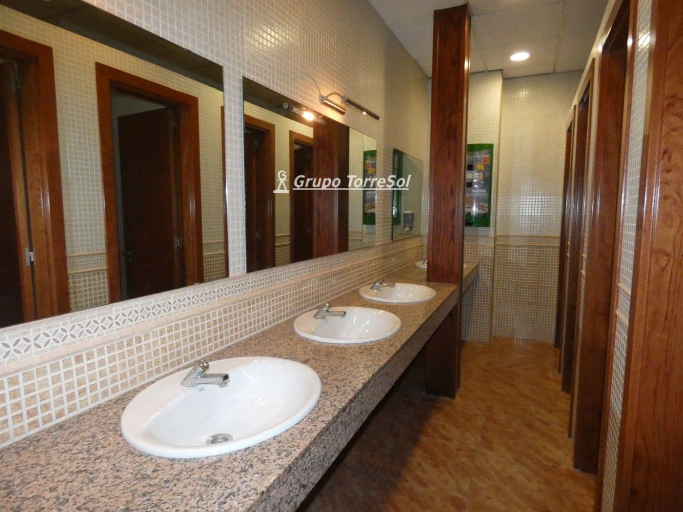 Gewerbe zu verkaufen in Bellvei - 1.500.000 € (Ref: 9552583)