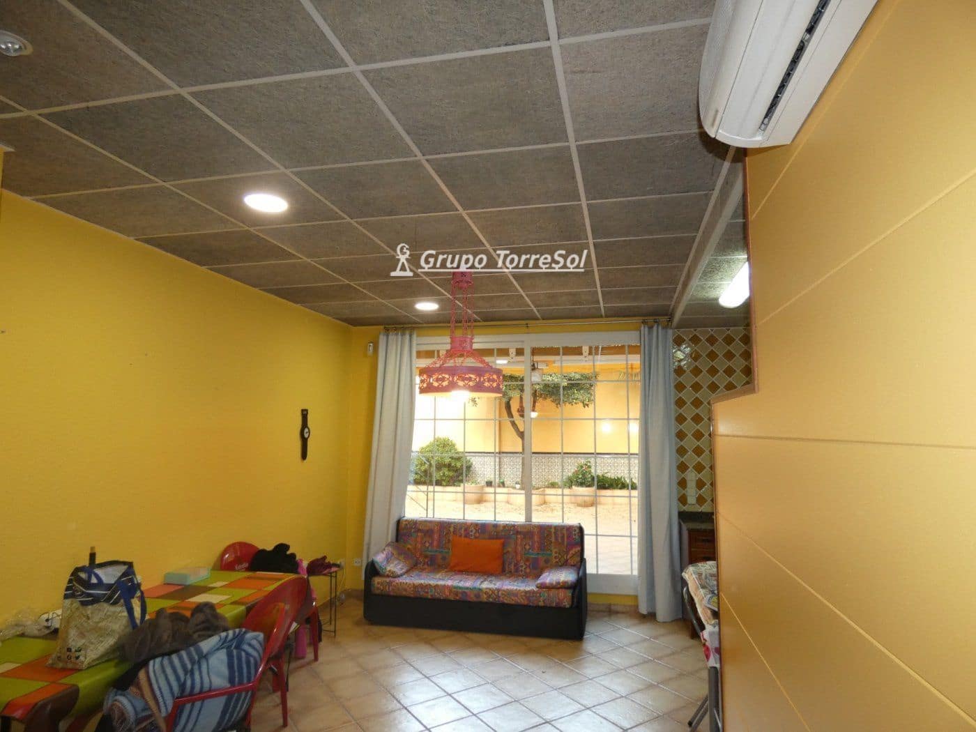 Local Commercial à vendre à Vilanova i la Geltru - 180 000 € (Ref: 9552585)