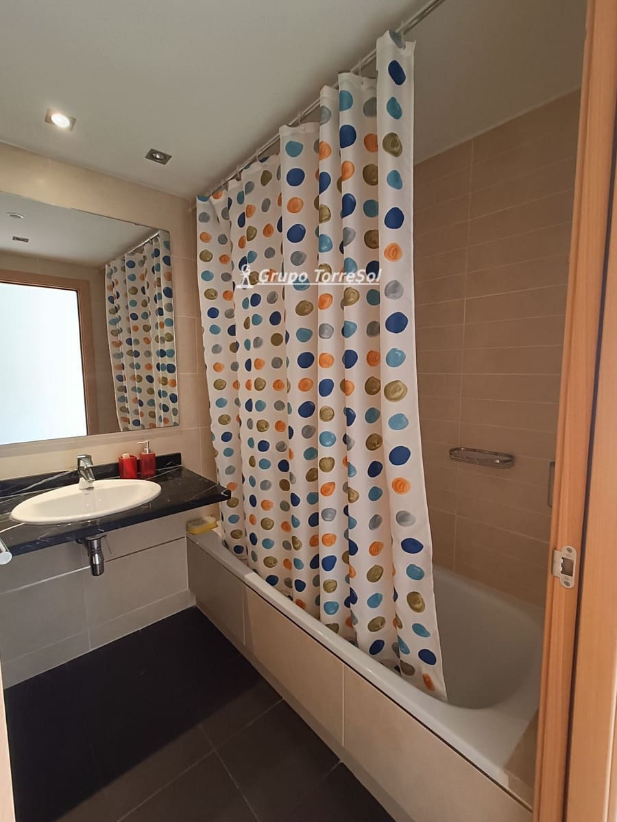 3 bedroom Flat for sale in El Vendrell with pool garage - € 265,000 (Ref: 9552589)