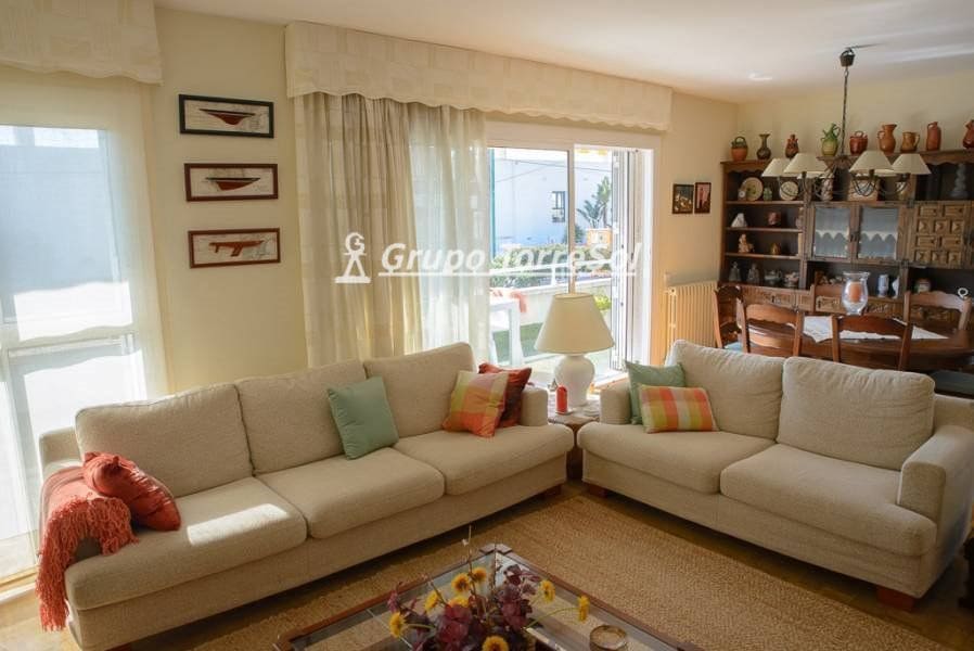 4 soverom Villa til salgs i Calafell med svømmebasseng garasje - € 550 000 (Ref: 9553133)