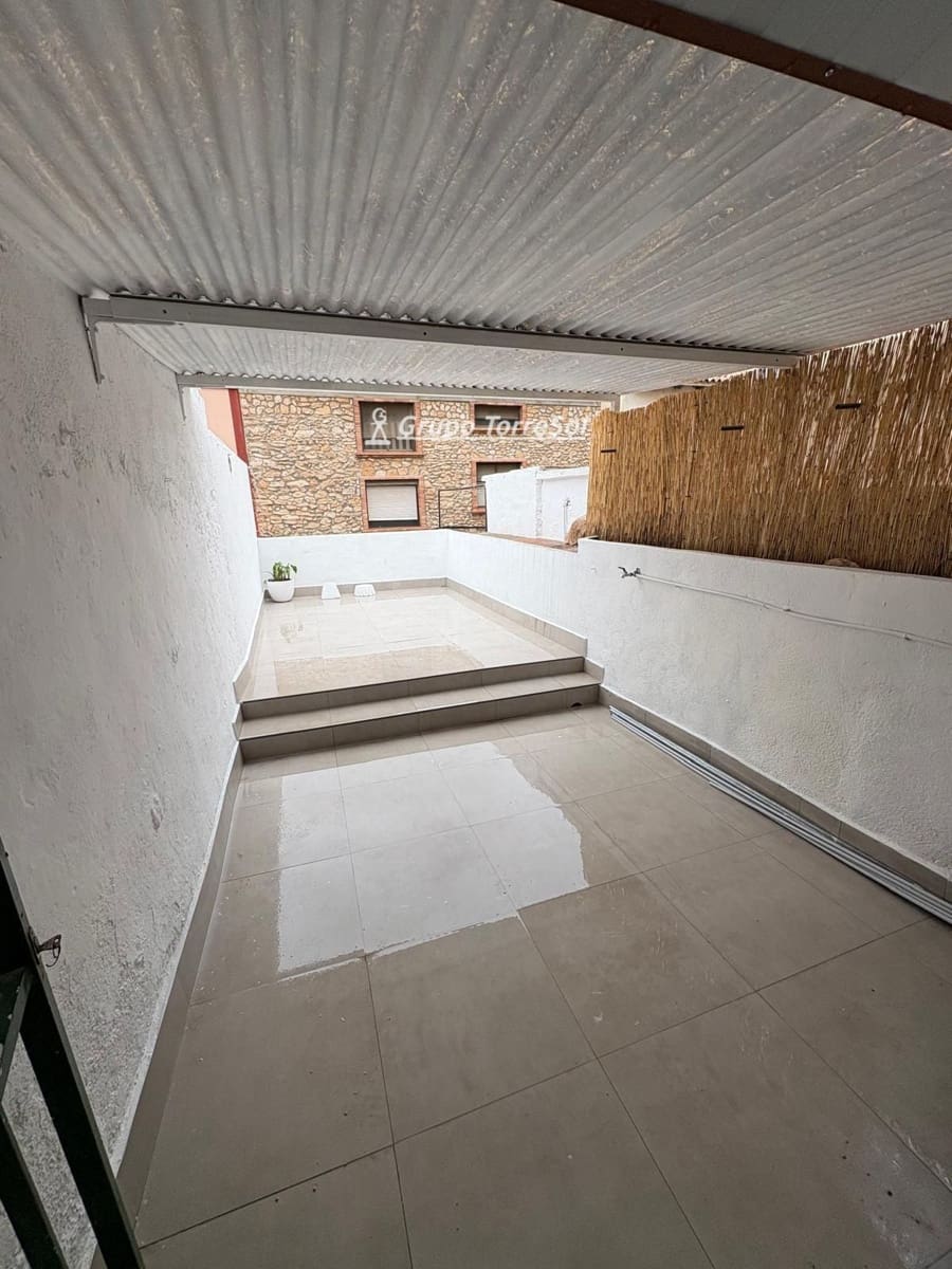 3 bedroom Villa for sale in El Vendrell - € 224,000 (Ref: 9556124)