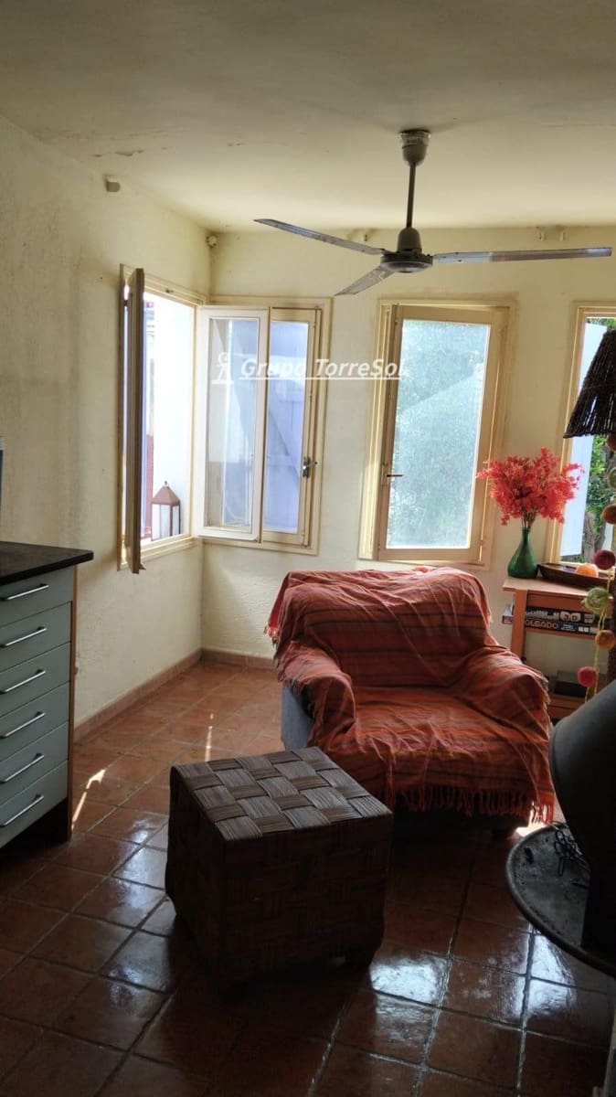 4 slaapkamer Villa te koop in Bellvei - € 235.000 (Ref: 9559171)