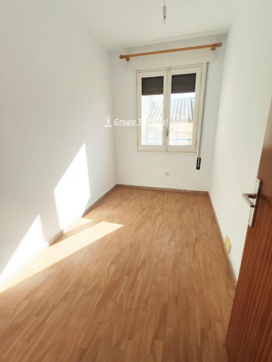 3 bedroom Flat for rent in Altafulla - € 718 (Ref: 9566724)