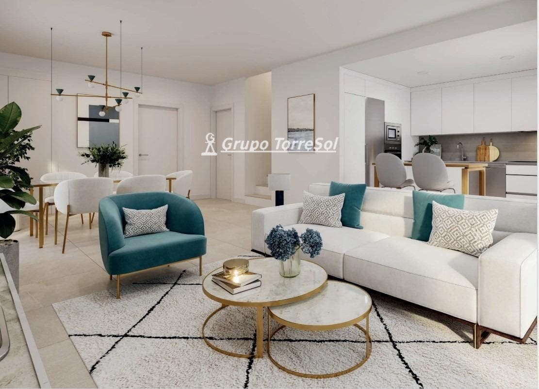 4 sypialnia Dom na sprzedaż w Calafell z basenem - 435 000 € (Ref: 9566727)