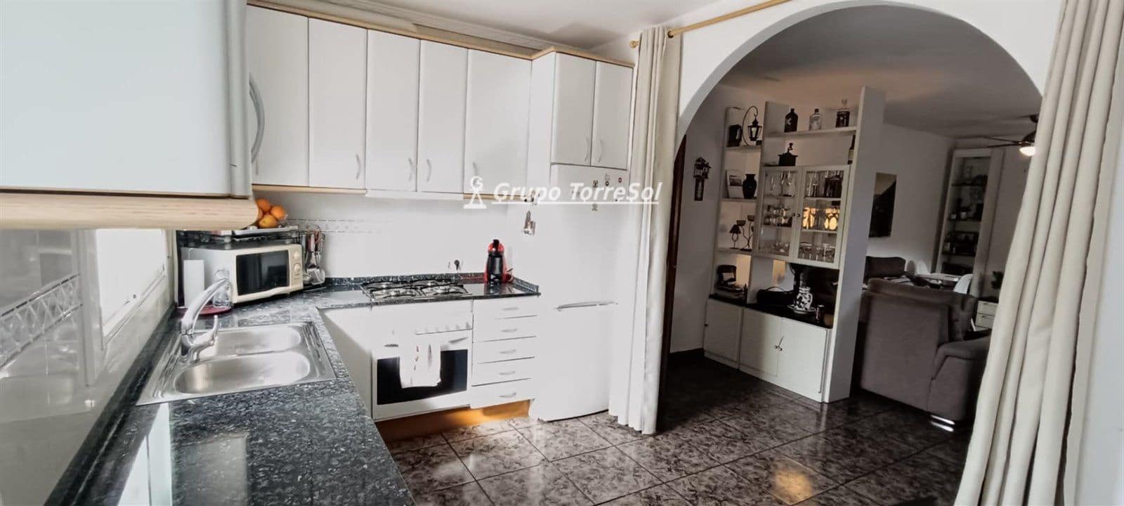 4 slaapkamer Villa te koop in Olivella met zwembad - € 330.000 (Ref: 9567911)