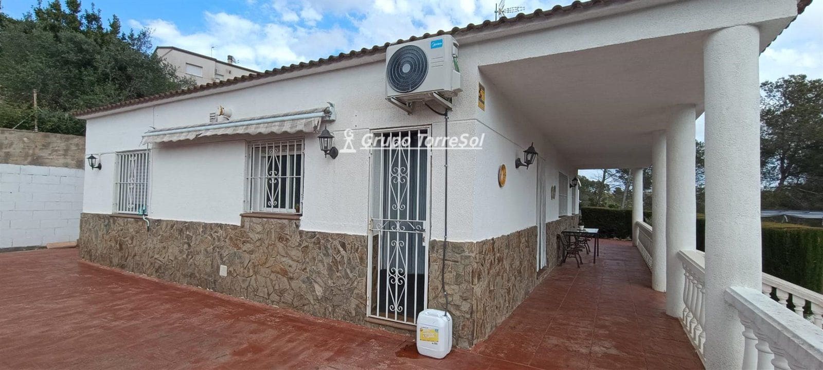 4 slaapkamer Villa te koop in Olivella met zwembad - € 330.000 (Ref: 9567911)