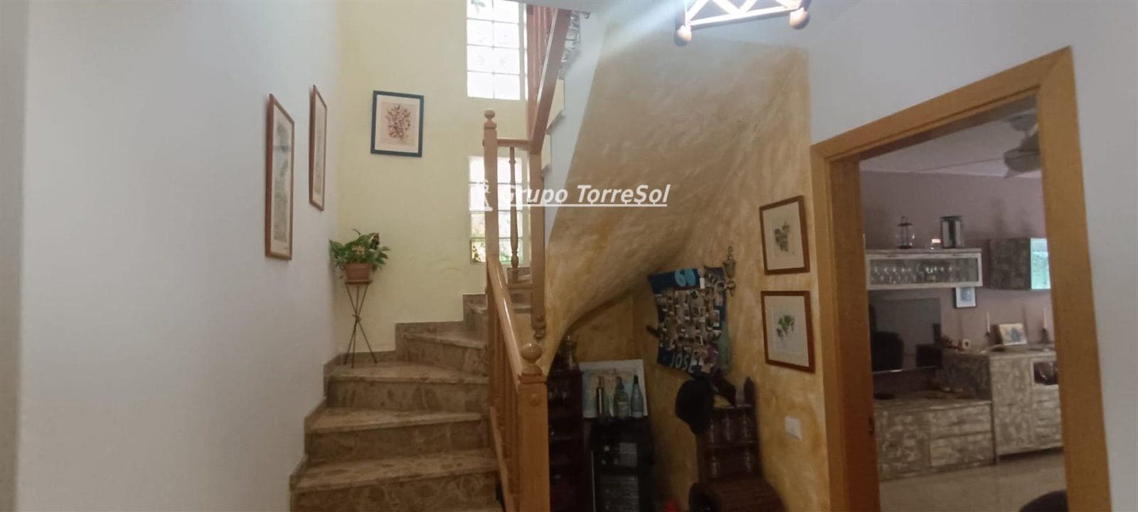 3 bedroom Townhouse for sale in Banyeres del Penedes - € 230,000 (Ref: 9570381)