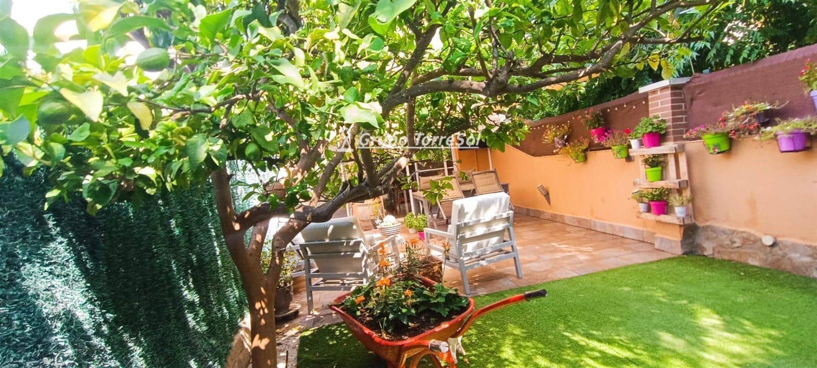 3 bedroom Townhouse for sale in Banyeres del Penedes - € 230,000 (Ref: 9570381)