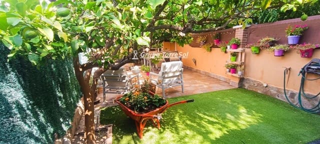3 bedroom Townhouse for sale in Banyeres del Penedès - € 230,000 (Ref: 9570381)
