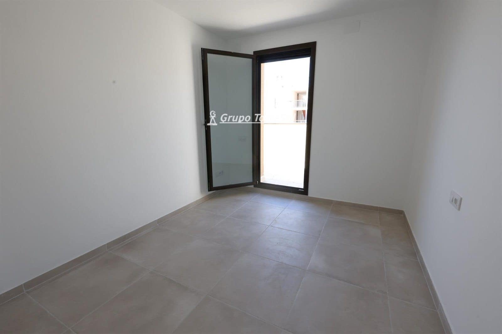 3 bedroom Townhouse for sale in Banyeres del Penedes - € 269,000 (Ref: 9574855)