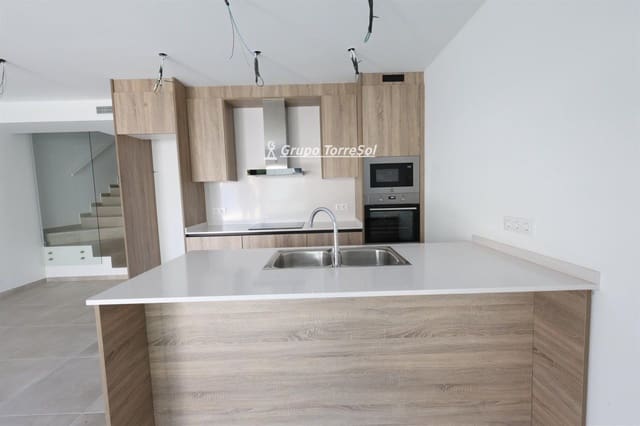 3 bedroom Townhouse for sale in Banyeres del Penedès - € 269,000 (Ref: 9574855)