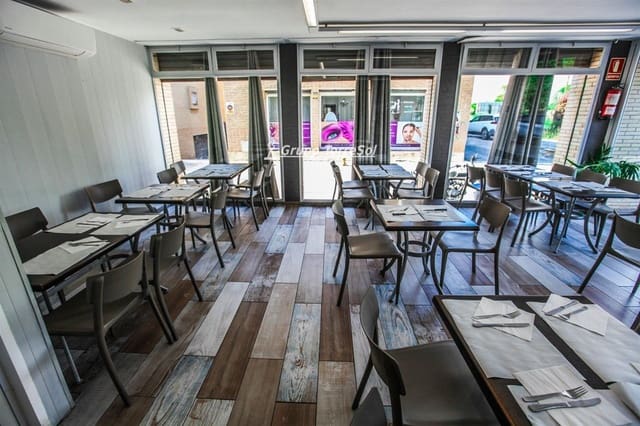 Kommersiell til salgs i El Vendrell - € 360 000 (Ref: 9574857)