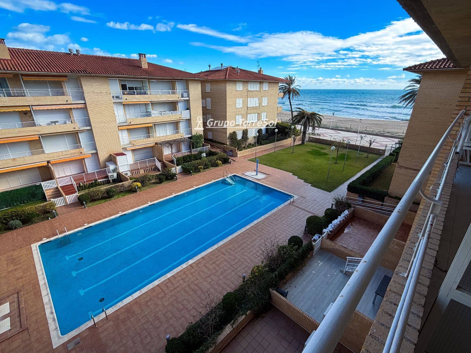 2 Zimmer Penthouse zu verkaufen in El Vendrell mit Pool Garage - 325.000 € (Ref: 9580385)