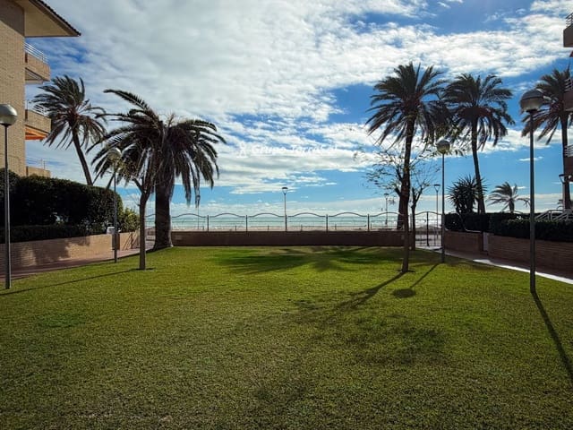 2 Zimmer Penthouse zu verkaufen in El Vendrell mit Pool Garage - 325.000 € (Ref: 9580385)