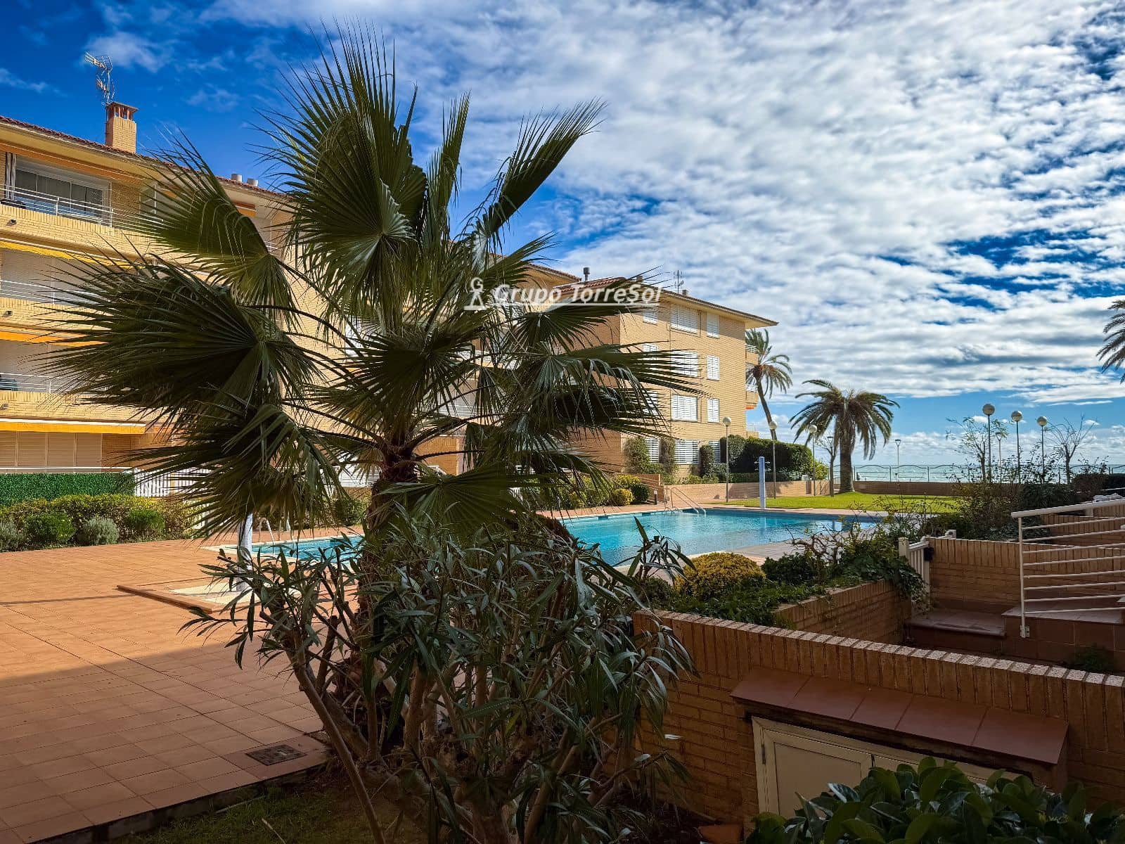 2 Zimmer Penthouse zu verkaufen in El Vendrell mit Pool Garage - 325.000 € (Ref: 9580385)