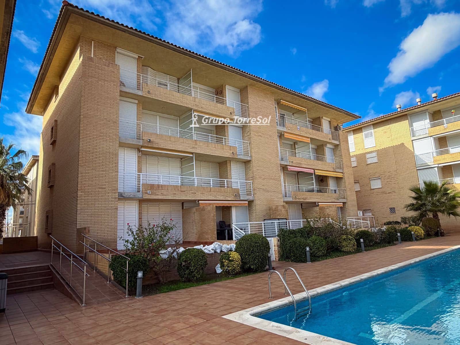 2 Zimmer Penthouse zu verkaufen in El Vendrell mit Pool Garage - 325.000 € (Ref: 9580385)