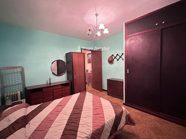 3 slaapkamer Flat te koop in Castellet i la Gornal met zwembad garage - € 199.000 (Ref: 9588453)