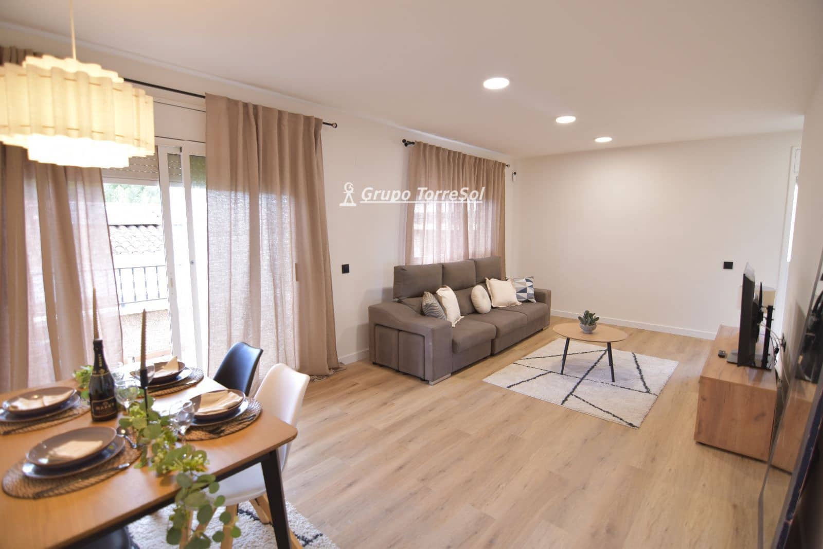 4 bedroom Villa for sale in Segur de Calafell - € 388,000 (Ref: 9606812)