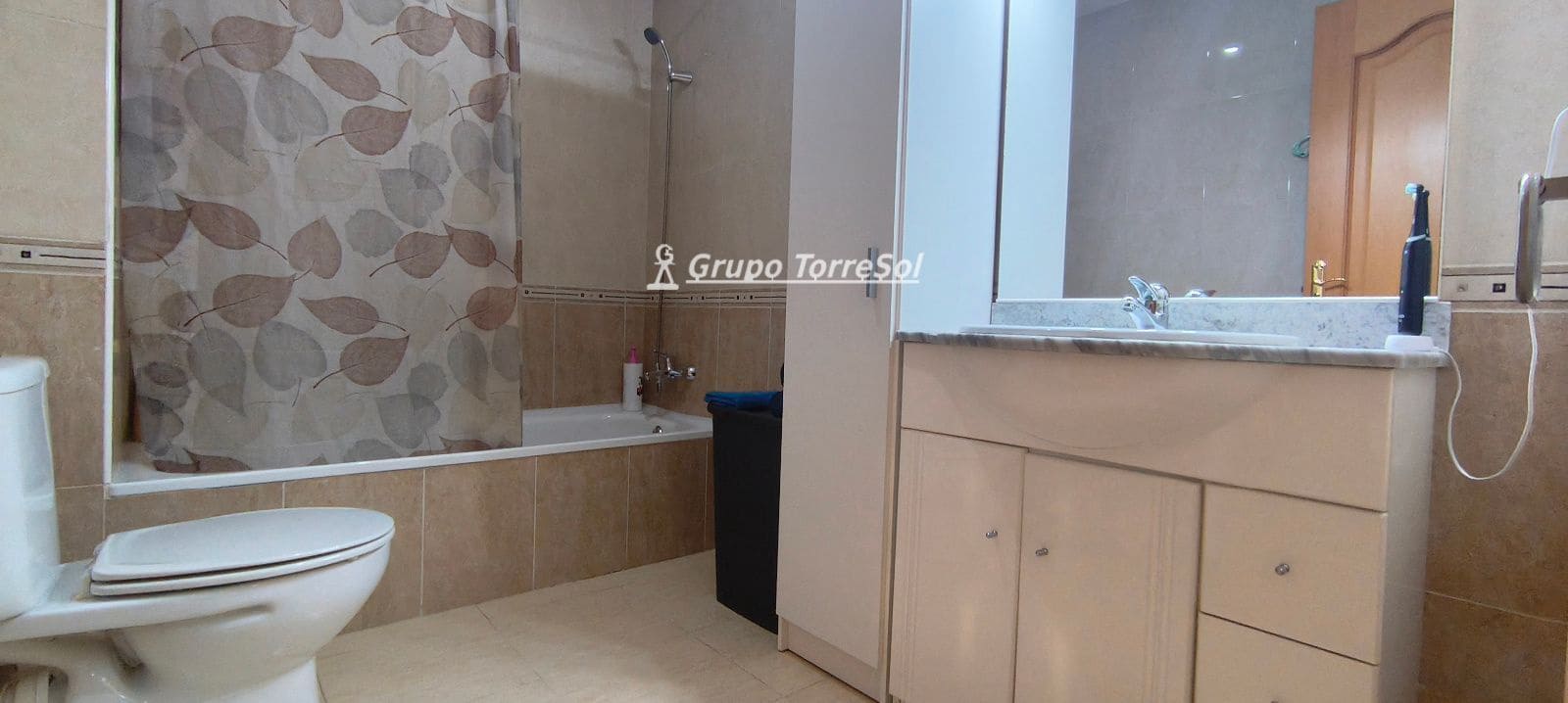 3 makuuhuone Omakotitalo myytävänä paikassa Banyeres del Penedes mukana 
autotalli - 210 000 € (Ref: 9610076)