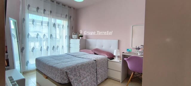 3 makuuhuone Omakotitalo myytävänä paikassa Banyeres del Penedès mukana 
autotalli - 210 000 € (Ref: 9610076)