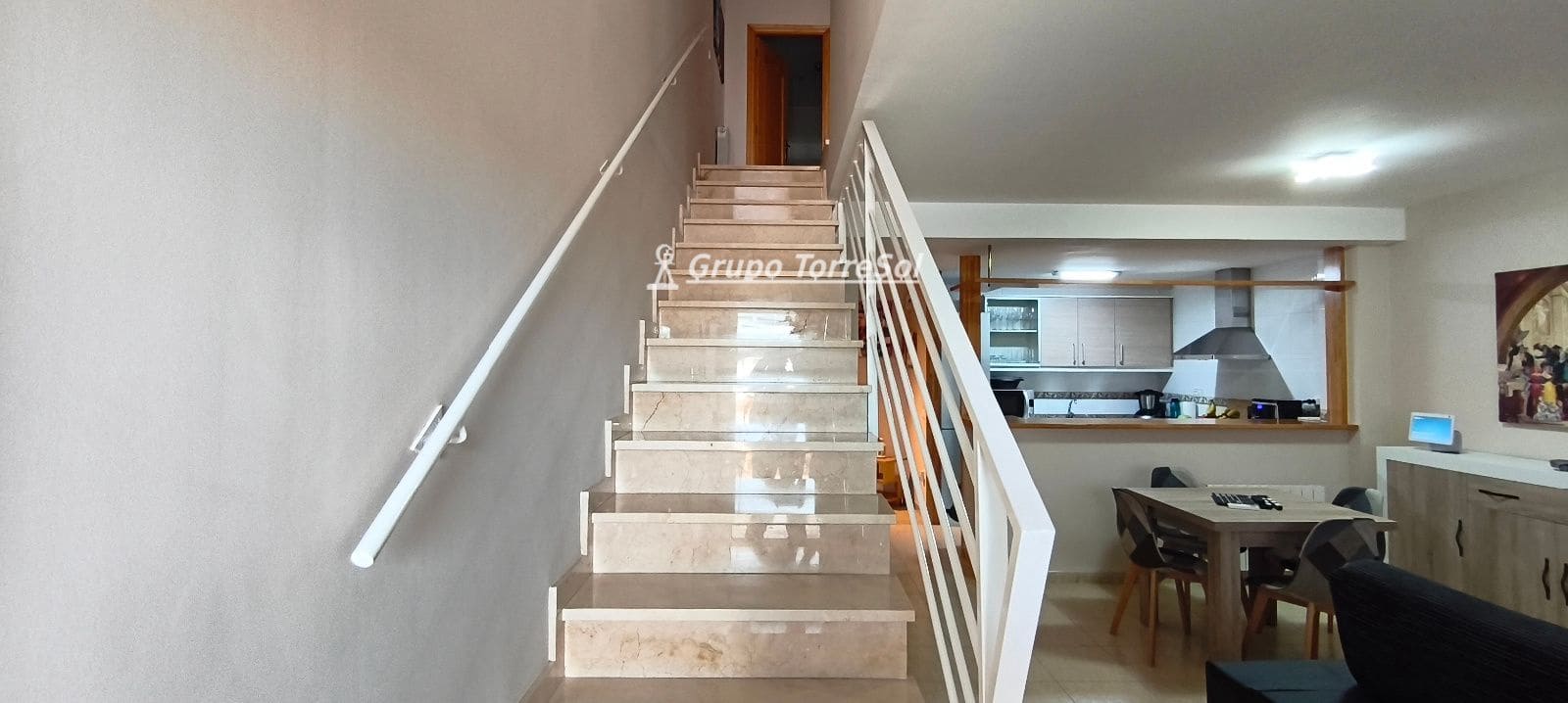 3 makuuhuone Omakotitalo myytävänä paikassa Banyeres del Penedes mukana 
autotalli - 210 000 € (Ref: 9610076)