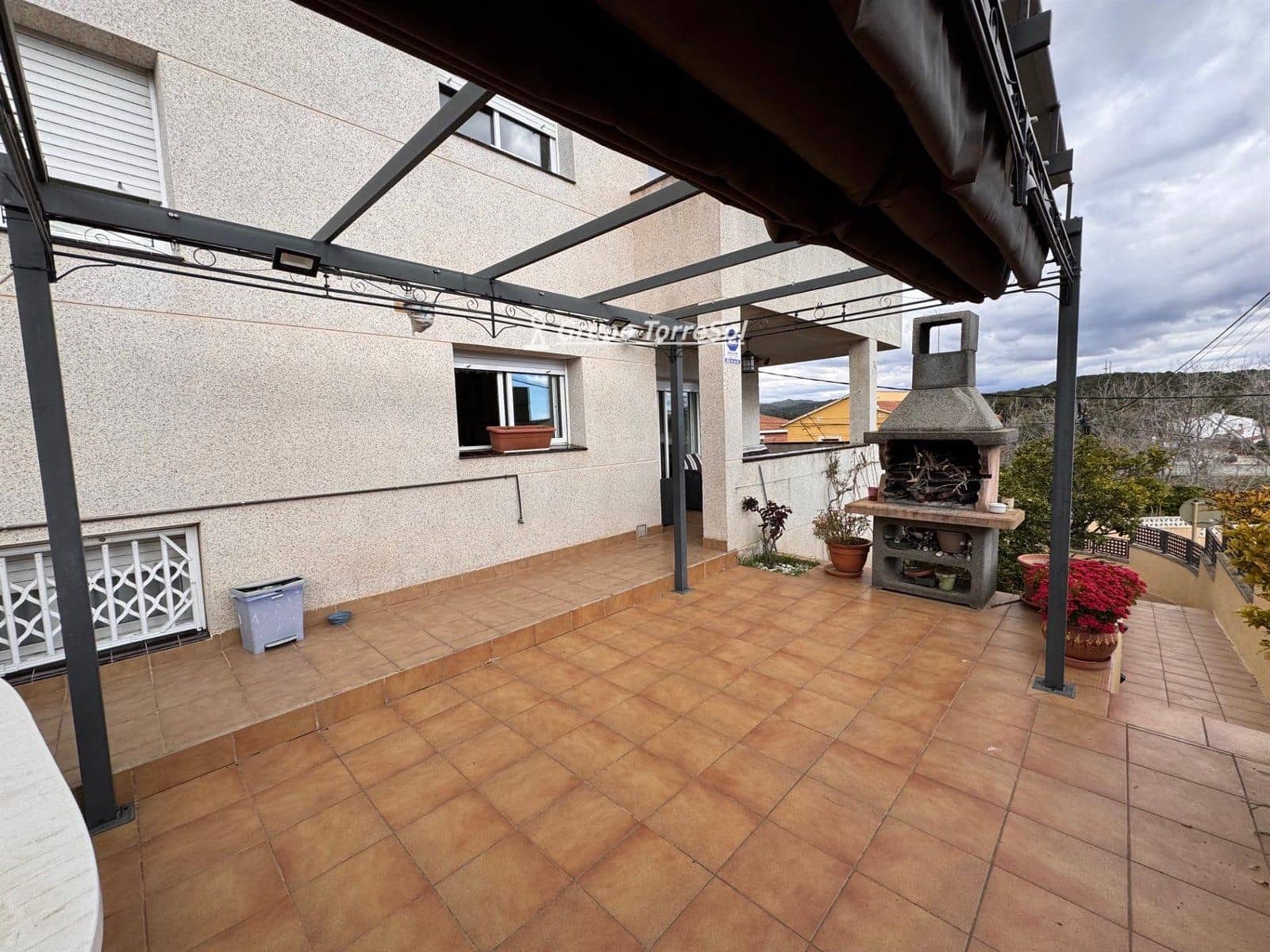 6 quarto Casa em Banda para venda em Creixell com garagem - 329 000 € (Ref: 9611873)