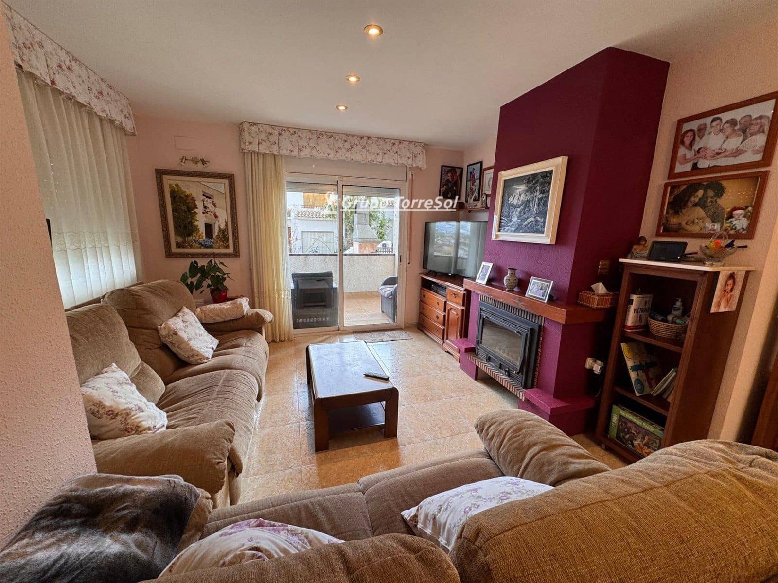 6 quarto Casa em Banda para venda em Creixell com garagem - 329 000 € (Ref: 9611873)