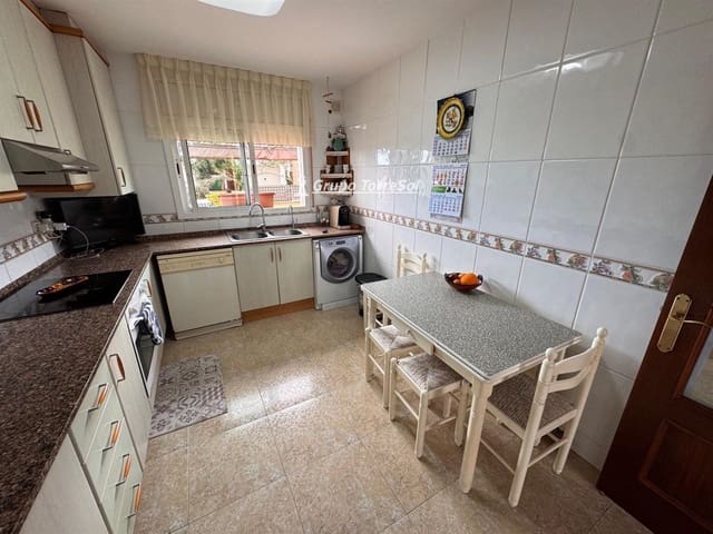 6 quarto Casa em Banda para venda em Creixell com garagem - 329 000 € (Ref: 9611873)