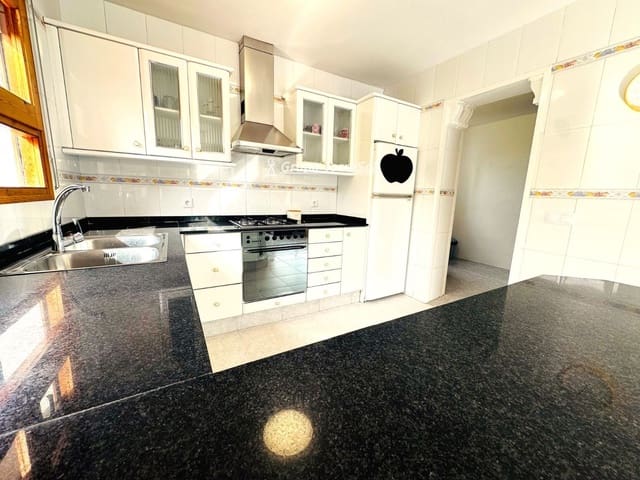 5 soverom Villa til salgs i L'Ametlla de Mar med svømmebasseng garasje - € 350 000 (Ref: 9611874)