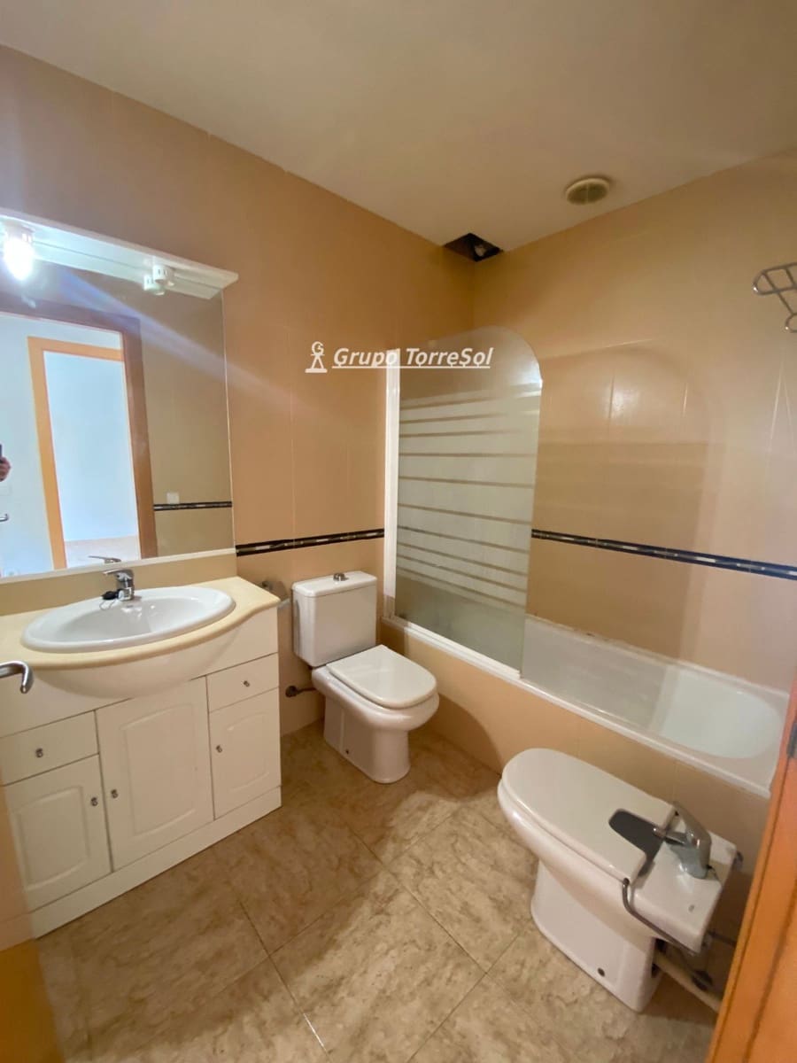 4 bedroom Townhouse for sale in Segur de Calafell with garage - € 357,000 (Ref: 9611976)