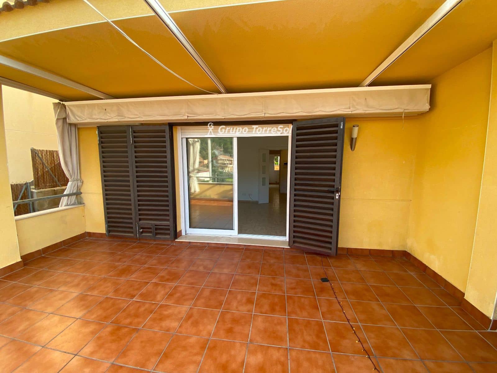 4 bedroom Townhouse for sale in Segur de Calafell with garage - € 357,000 (Ref: 9611976)
