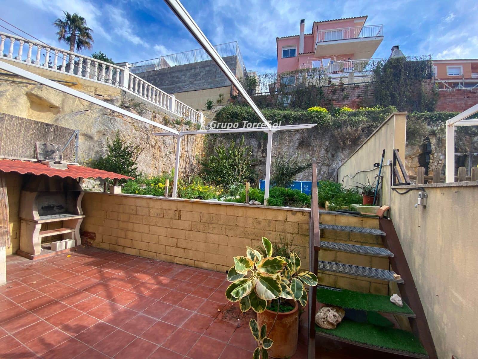 4 bedroom Townhouse for sale in Segur de Calafell with garage - € 357,000 (Ref: 9611976)