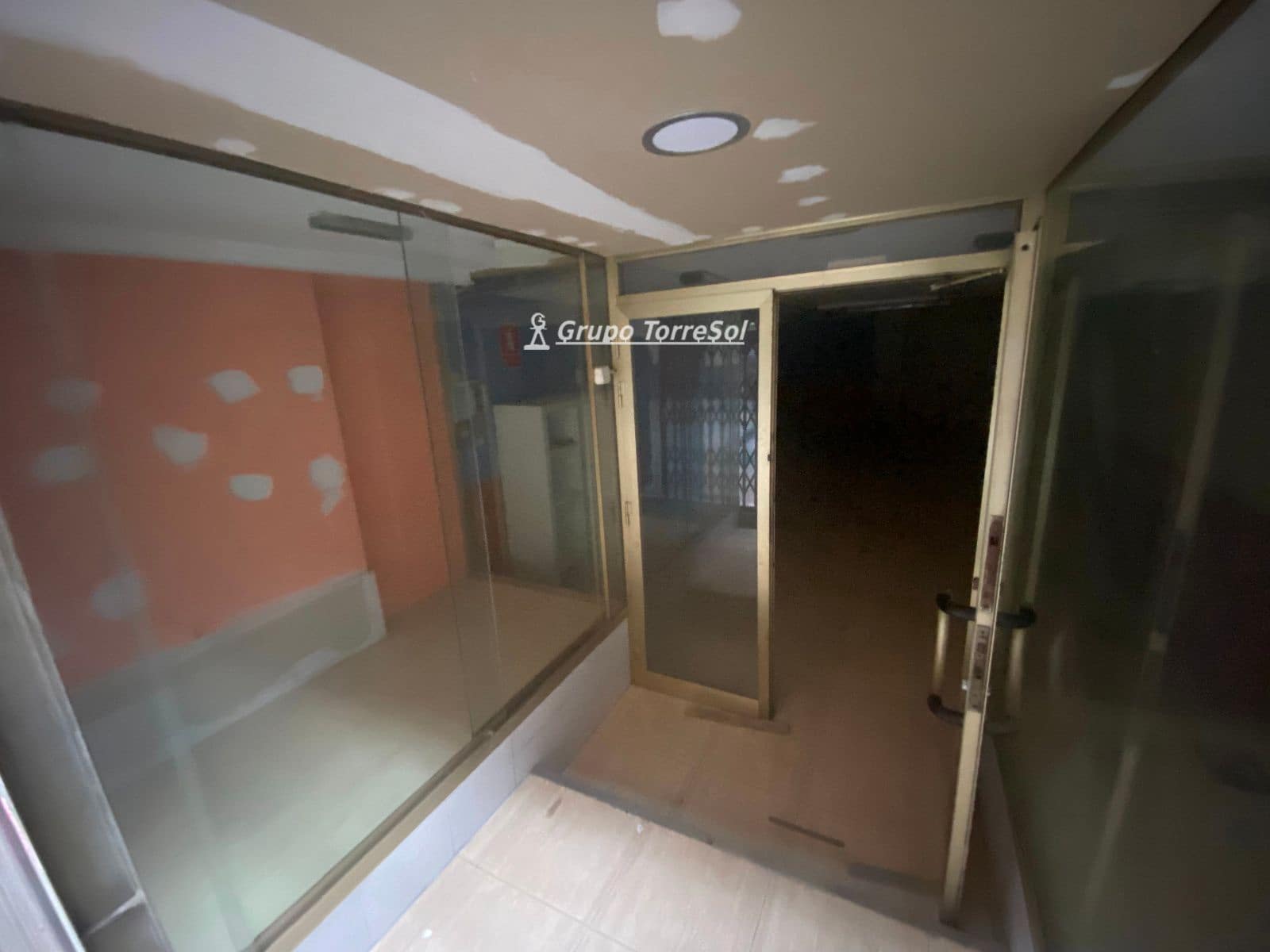 Commercial for sale in Cunit - € 45,000 (Ref: 9611977)