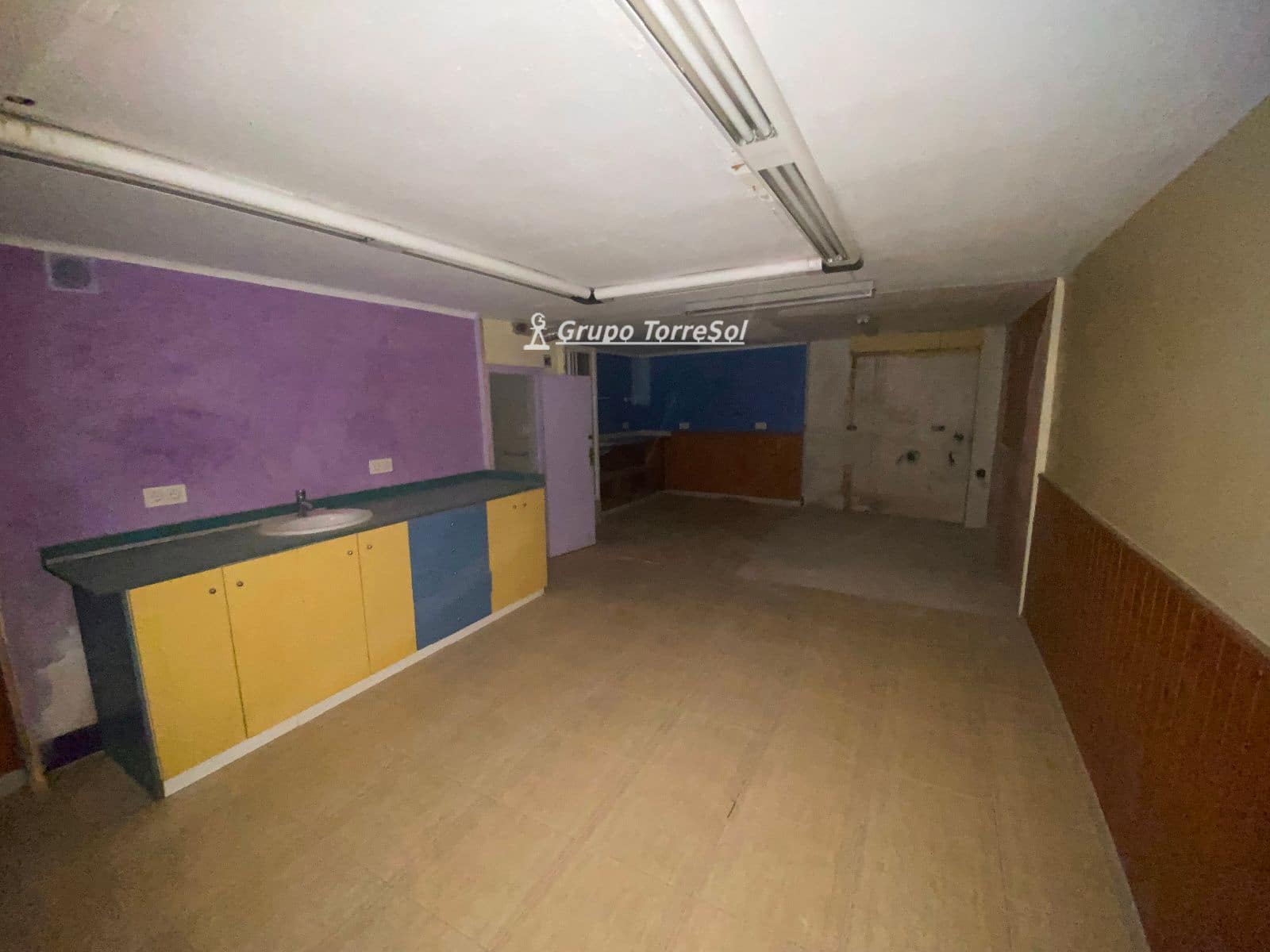 Commercial for sale in Cunit - € 45,000 (Ref: 9611977)